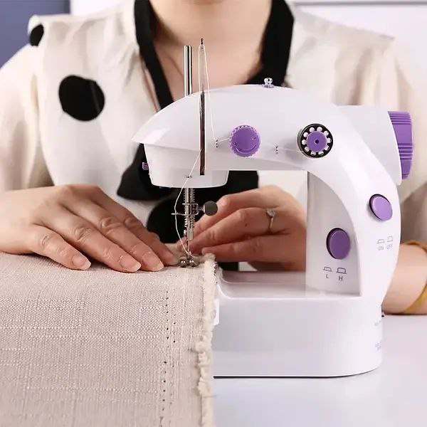 Швейна машинка Mini Sewing Machine SM-202A