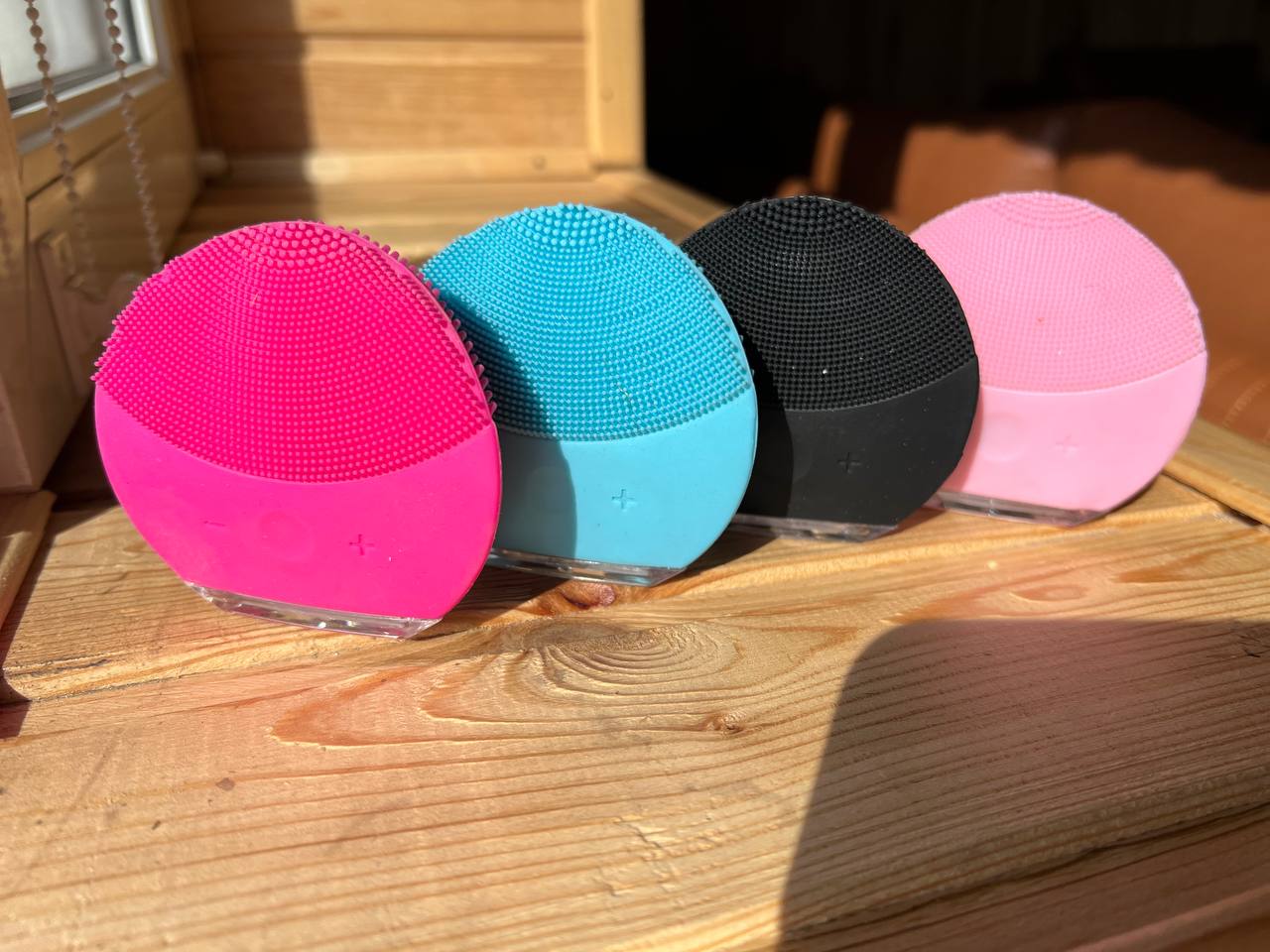 Щітка для чищення обличчя foreo