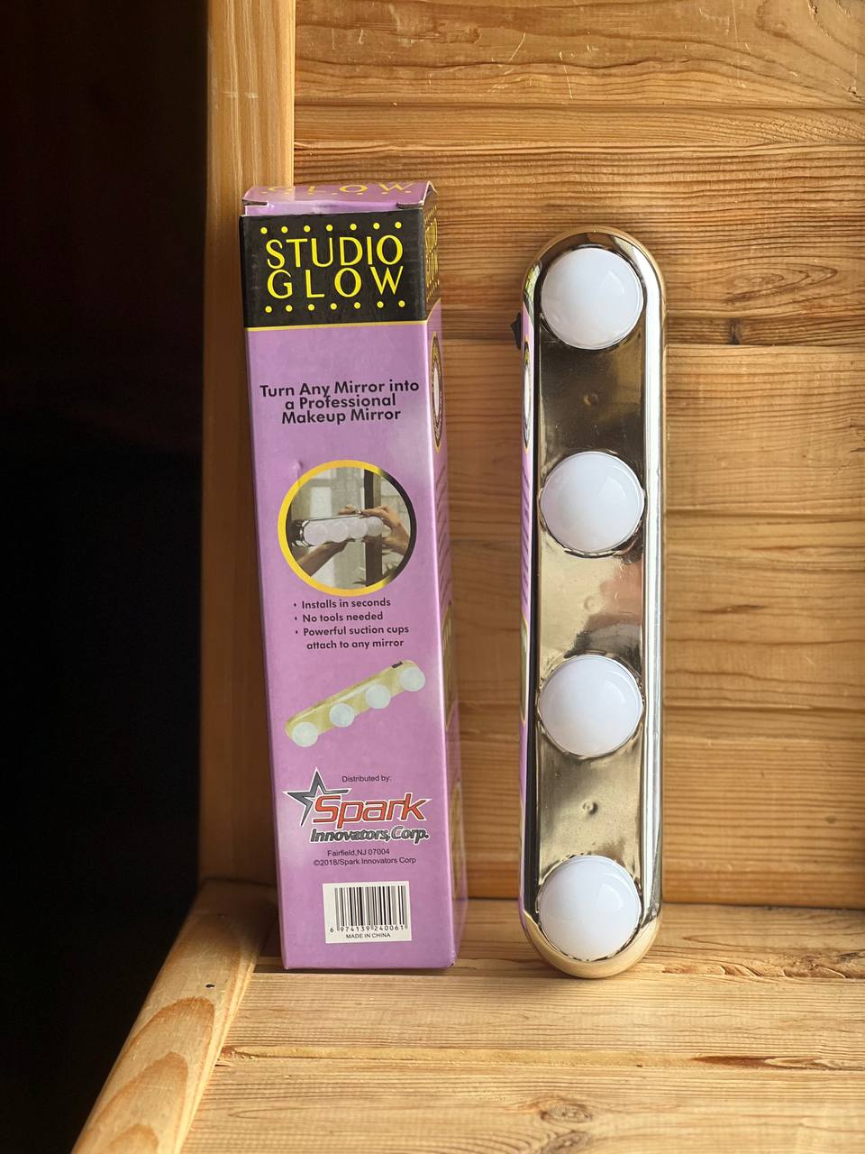 Лампа STUDIO GLOW Make-Up Lighting Підсвічування на присосці універсальне AND LY-695