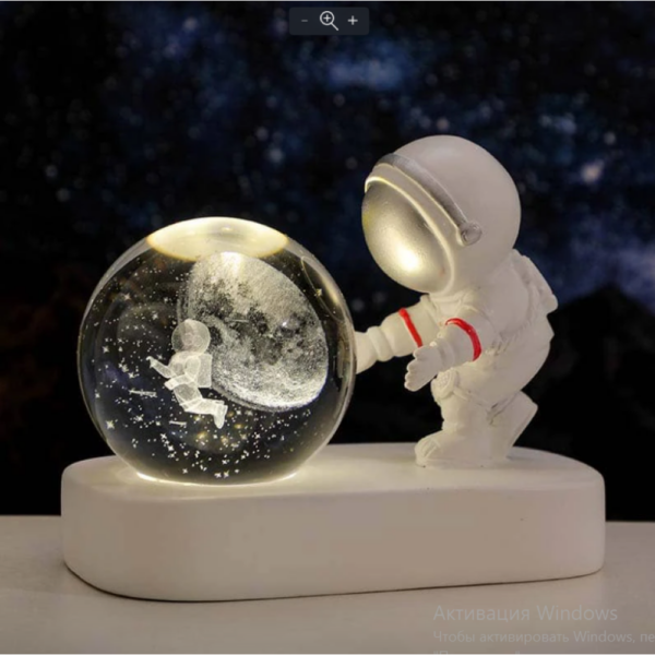 Космонавт светодиодный 3D-ночник в виде хрустального шара с космонавтом. AND XL-1708